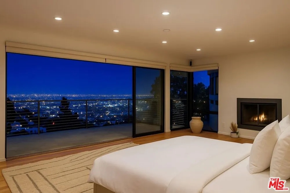 8634 Franklin Avenue