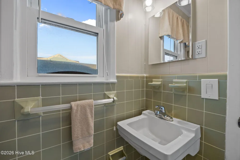 170 Ocean Boulevard W Holden Beach, NC 28462