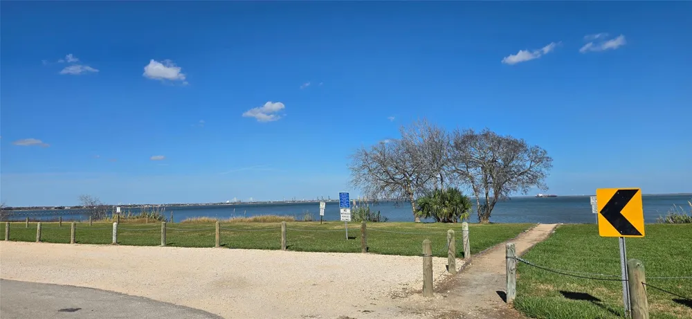 Baywood Avenue Shoreacres, TX 77571