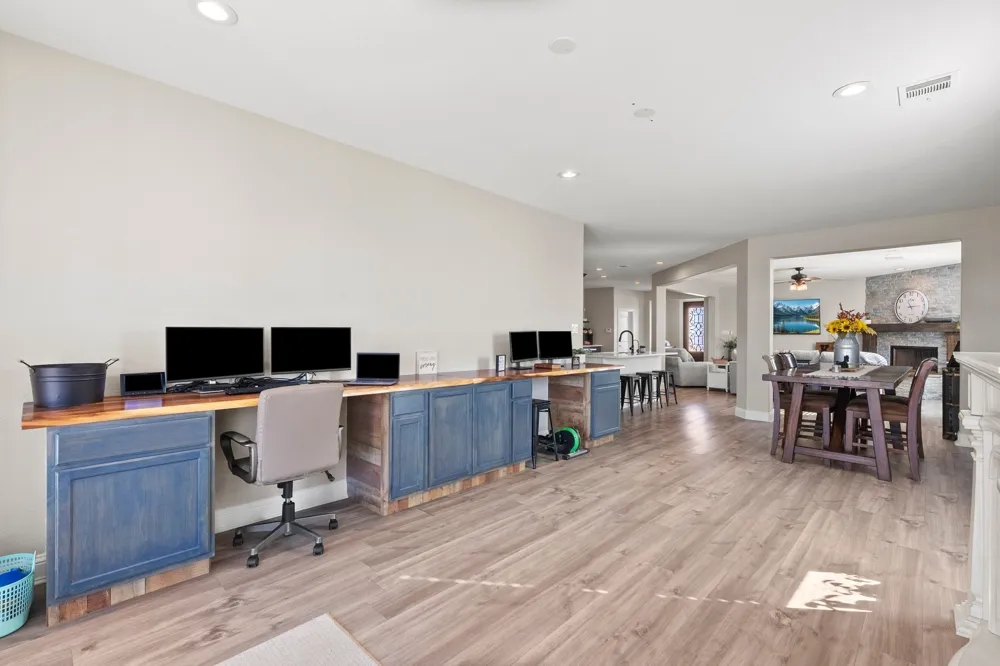 4280 County Road 3220 Lone Oak, TX 75453