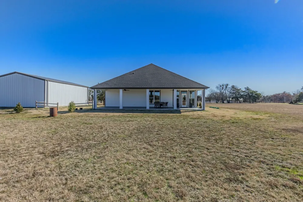 4280 County Road 3220 Lone Oak, TX 75453