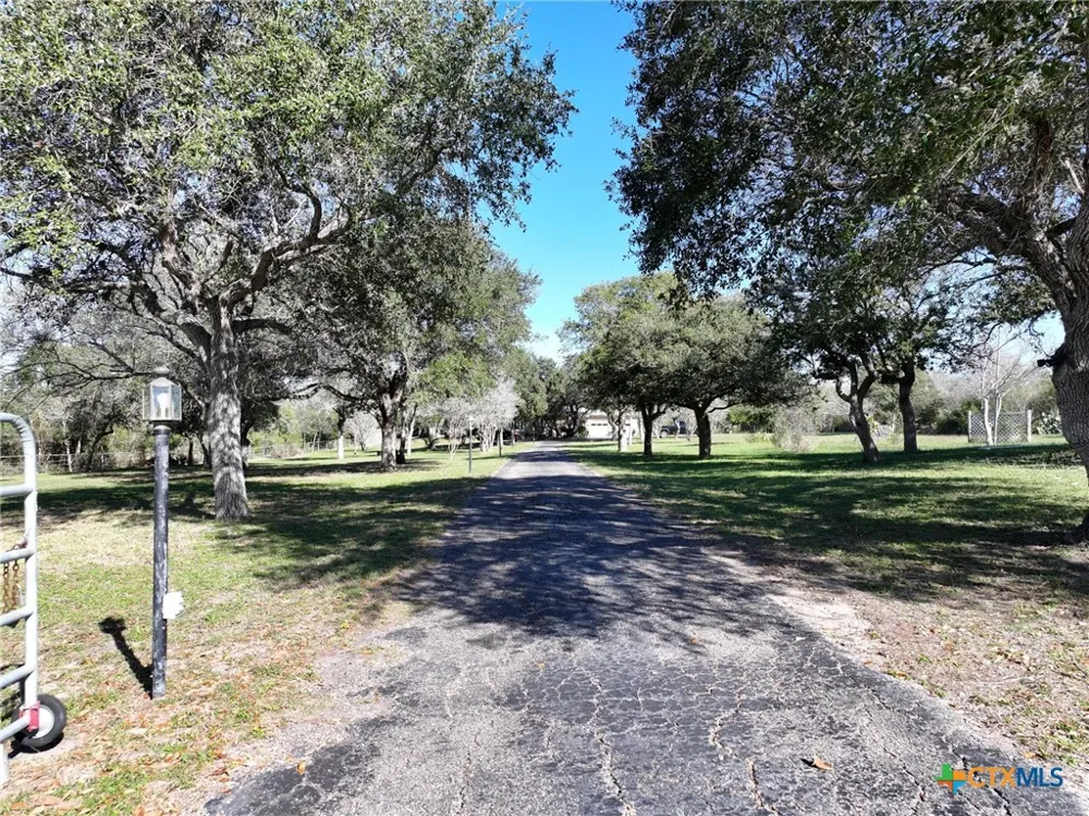 137 Fm 774 Refugio, TX 78377