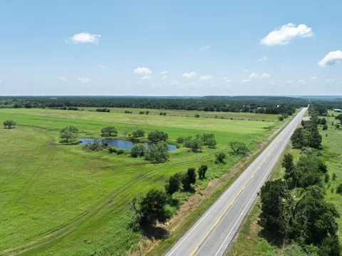 Hackberry Ln