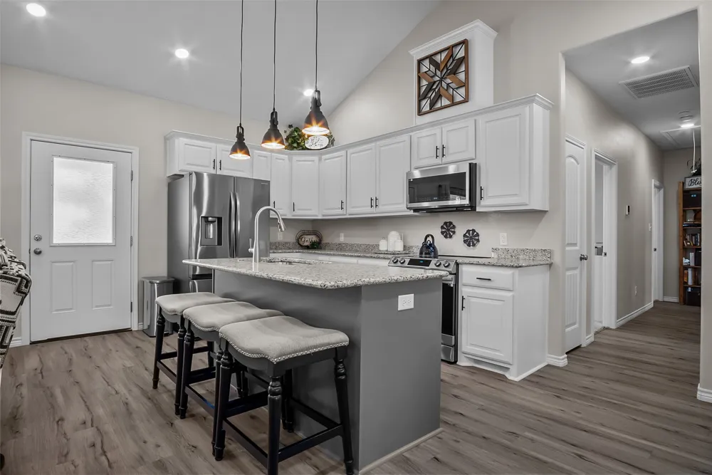 805 Carter Lane Santo, TX 76472