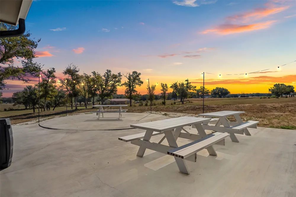 805 Carter Lane Santo, TX 76472