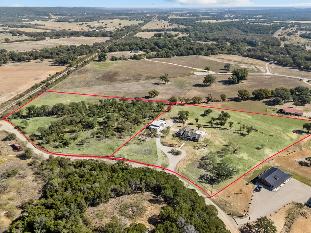 805 Carter Lane Santo, TX 76472