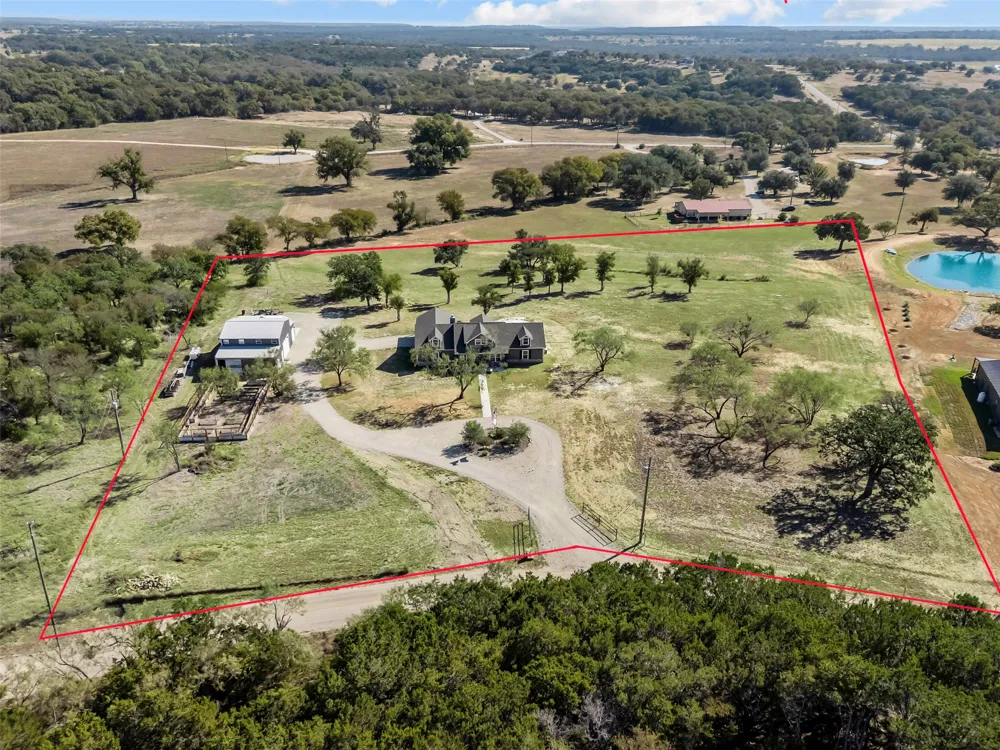 805 Carter Lane Santo, TX 76472