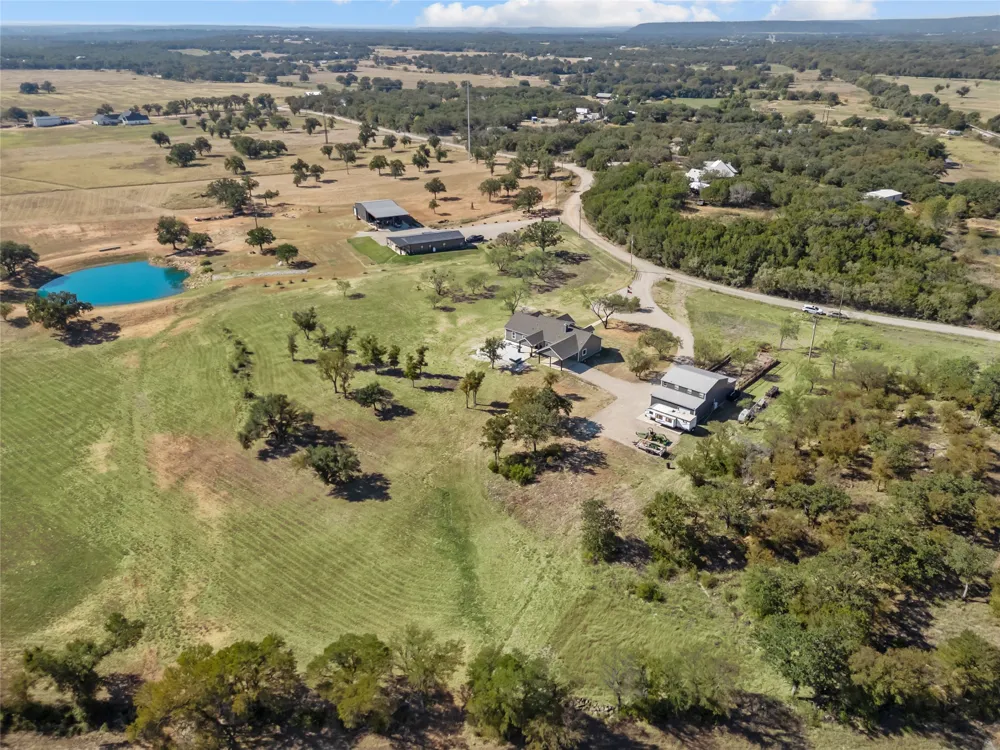 805 Carter Lane Santo, TX 76472