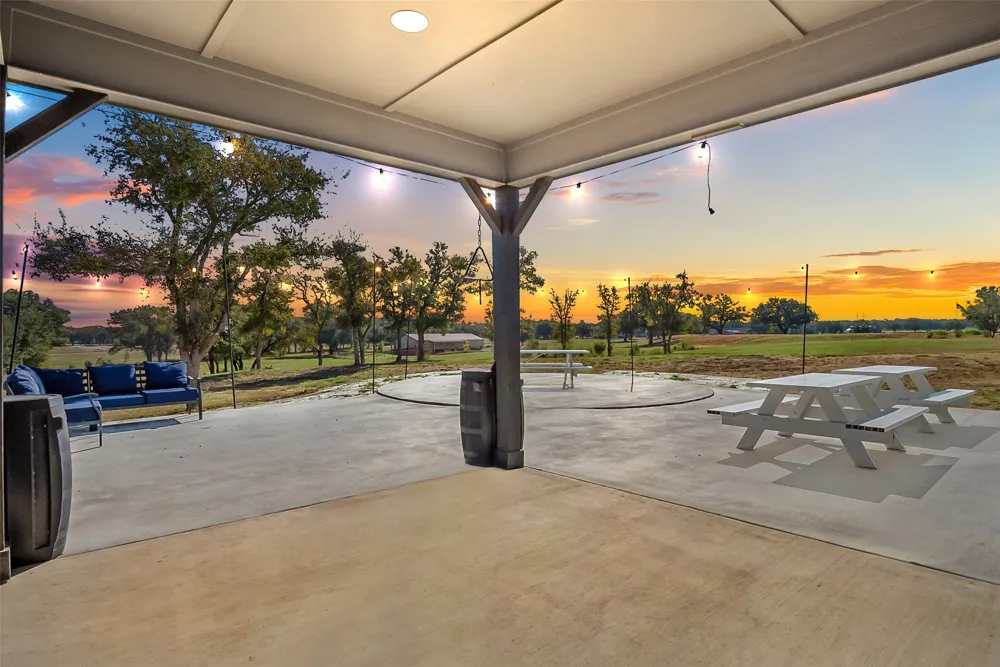 805 Carter Lane Santo, TX 76472