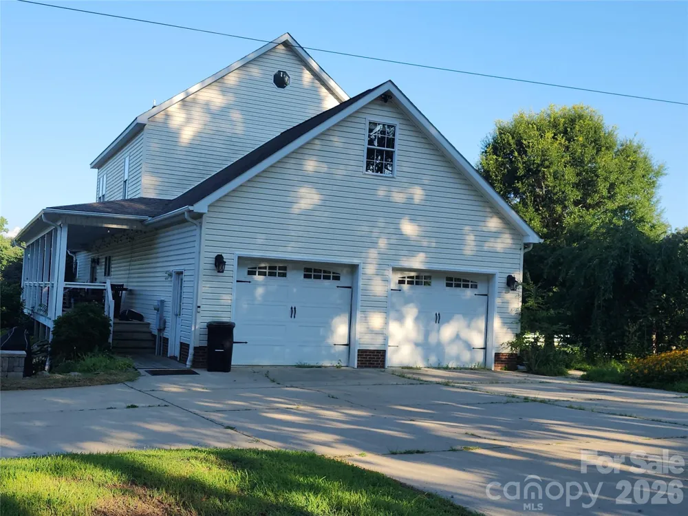 7160 Old US Hwy 421 Staley, NC 27355