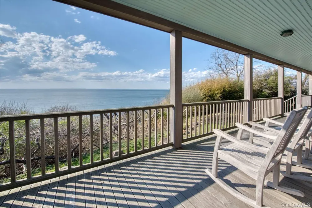 2100 Youngs Road Orient, NY 11957
