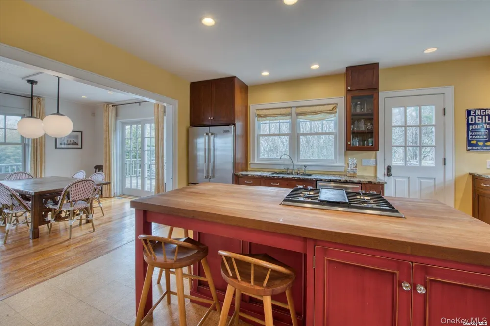 2100 Youngs Road Orient, NY 11957