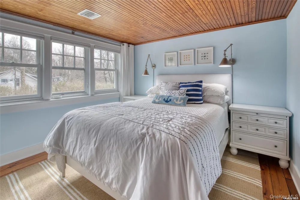 2100 Youngs Road Orient, NY 11957