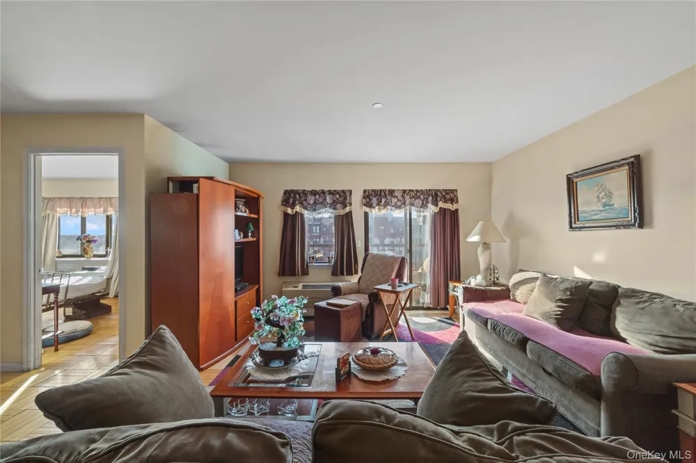 1600 Parkview Avenue #7C Bronx, NY 10461
