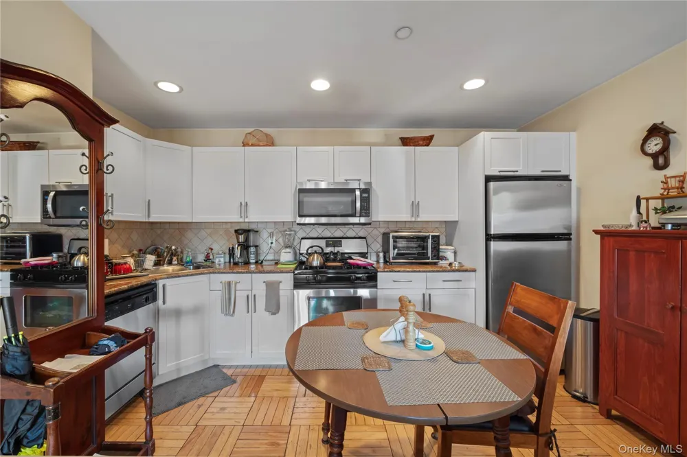 1600 Parkview Avenue #7C Bronx, NY 10461