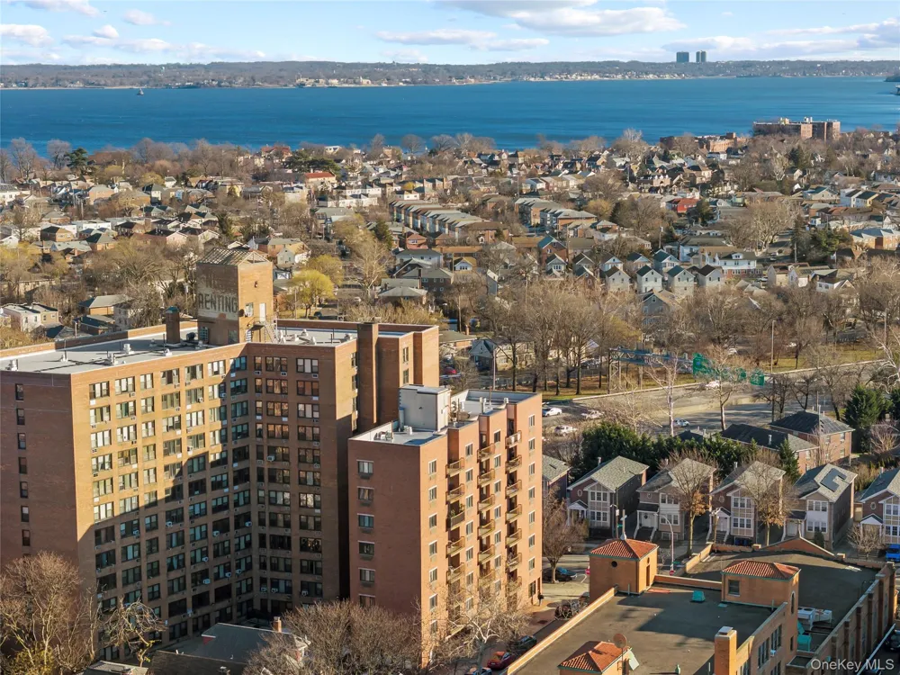 1600 Parkview Avenue #7C Bronx, NY 10461