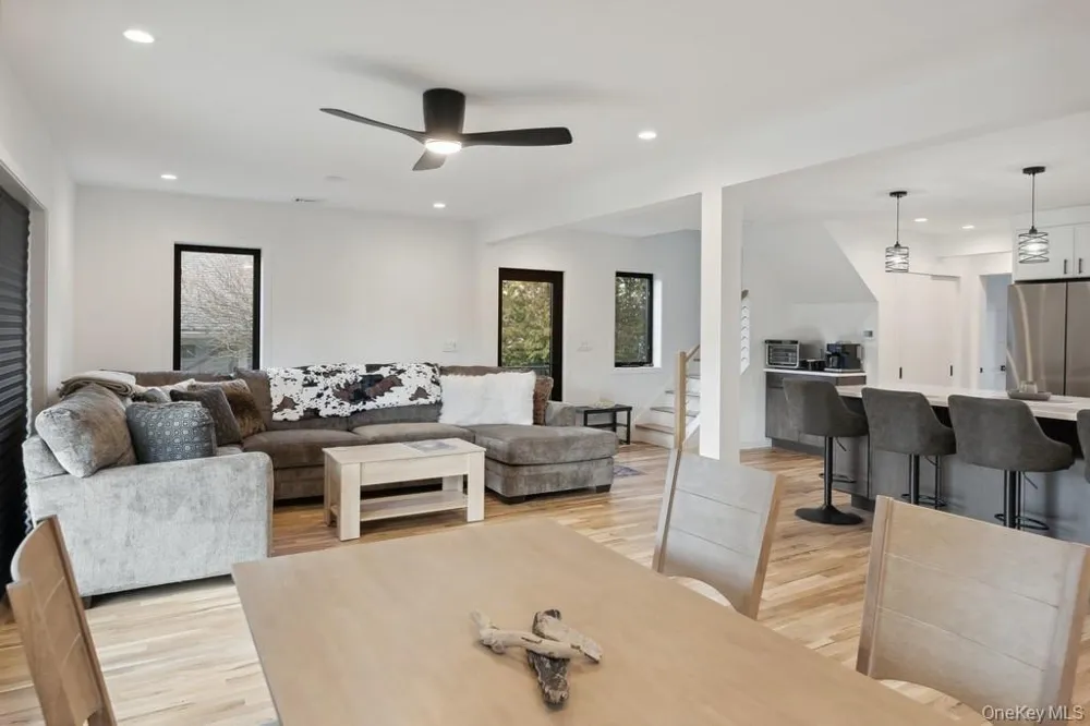 45 Ditch Plains Road Montauk, NY 11954