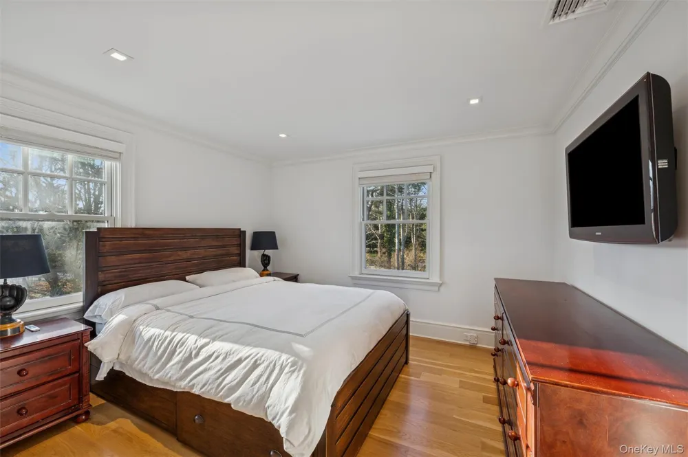 30 Club Lane Remsenburg, NY 11960