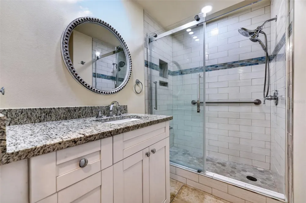 1100 E BAY DRIVE #43 Largo, FL 33770
