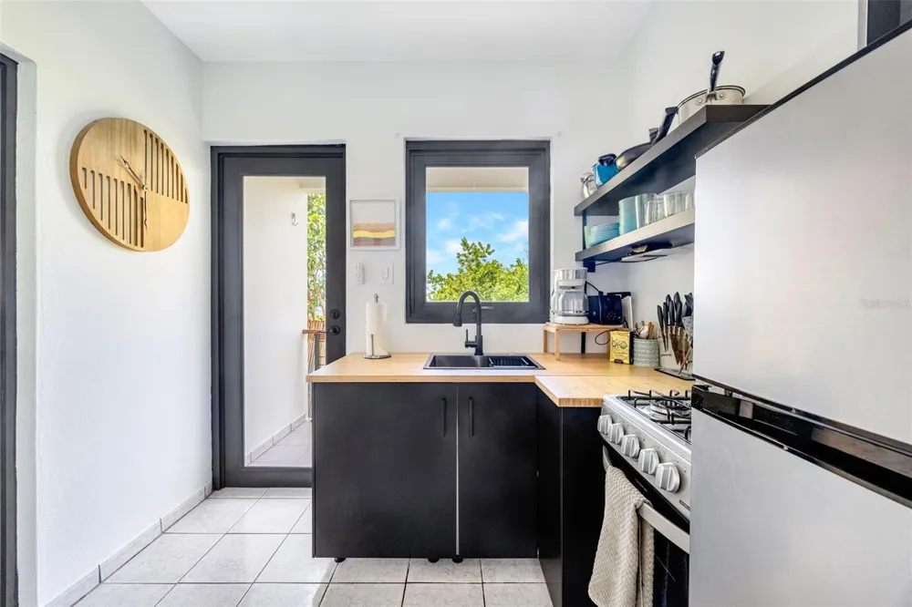 COZY CASITAS-PUNTAS- CALLE VISTA DEL MAR Rincon, PR 00677