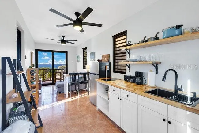 COZY CASITAS-PUNTAS- CALLE VISTA DEL MAR Rincon, PR 00677