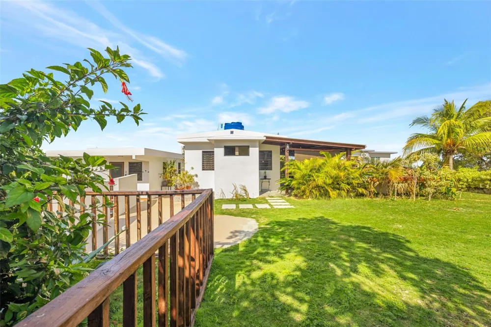COZY CASITAS-PUNTAS- CALLE VISTA DEL MAR Rincon, PR 00677