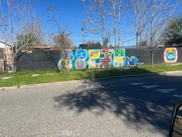 125 E O Colton, CA 92324