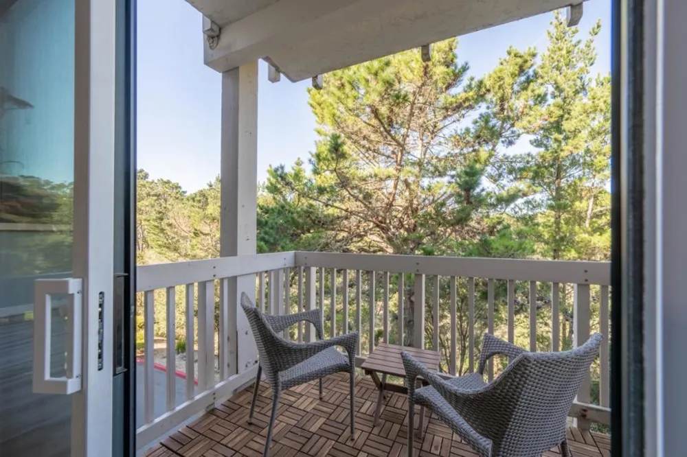 21 Shepherds Knoll Drive Pebble Beach, CA 93953
