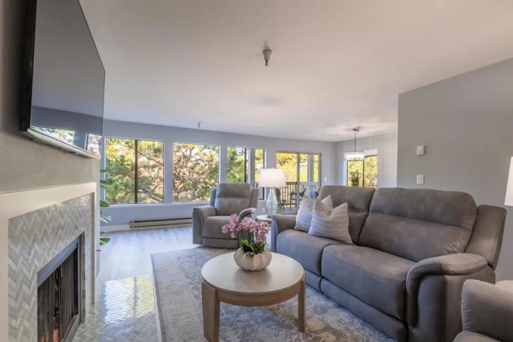 21 Shepherds Knoll Drive Pebble Beach, CA 93953
