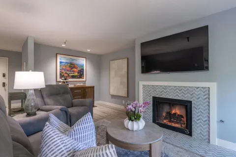 21 Shepherds Knoll Drive