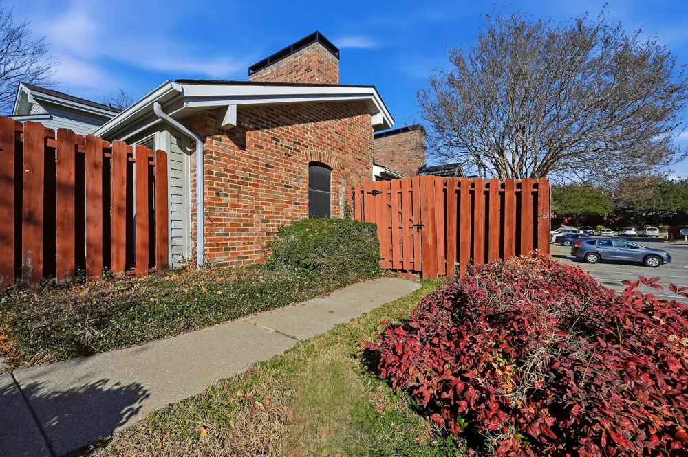 2527 Shady Ridge Drive