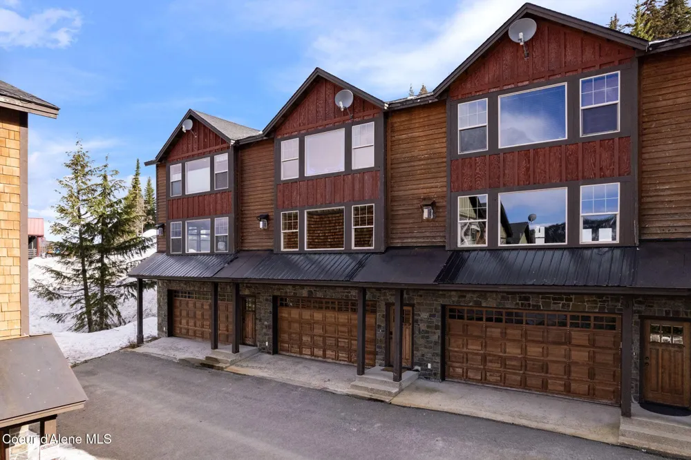 80 Whiplash Circle Sandpoint, ID 83864
