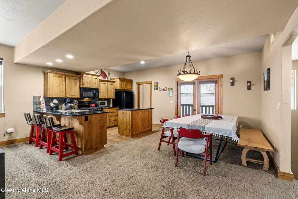 80 Whiplash Circle Sandpoint, ID 83864