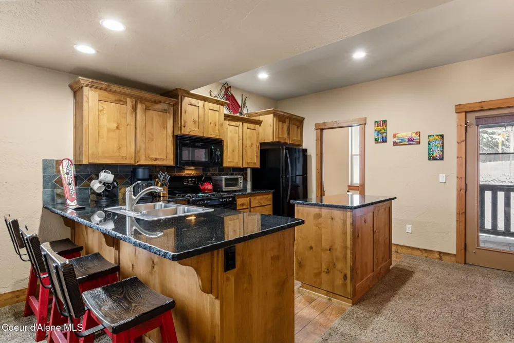 80 Whiplash Circle Sandpoint, ID 83864