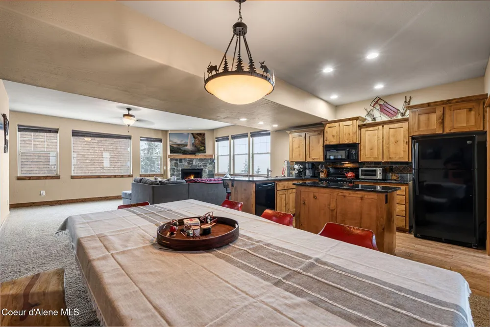 80 Whiplash Circle Sandpoint, ID 83864