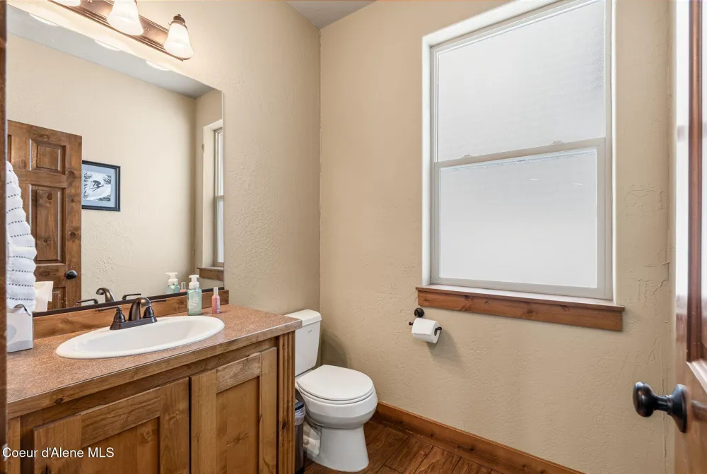 80 Whiplash Circle Sandpoint, ID 83864