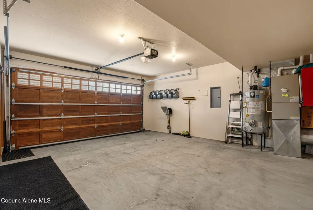 80 Whiplash Circle Sandpoint, ID 83864