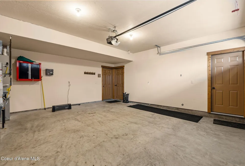 80 Whiplash Circle Sandpoint, ID 83864