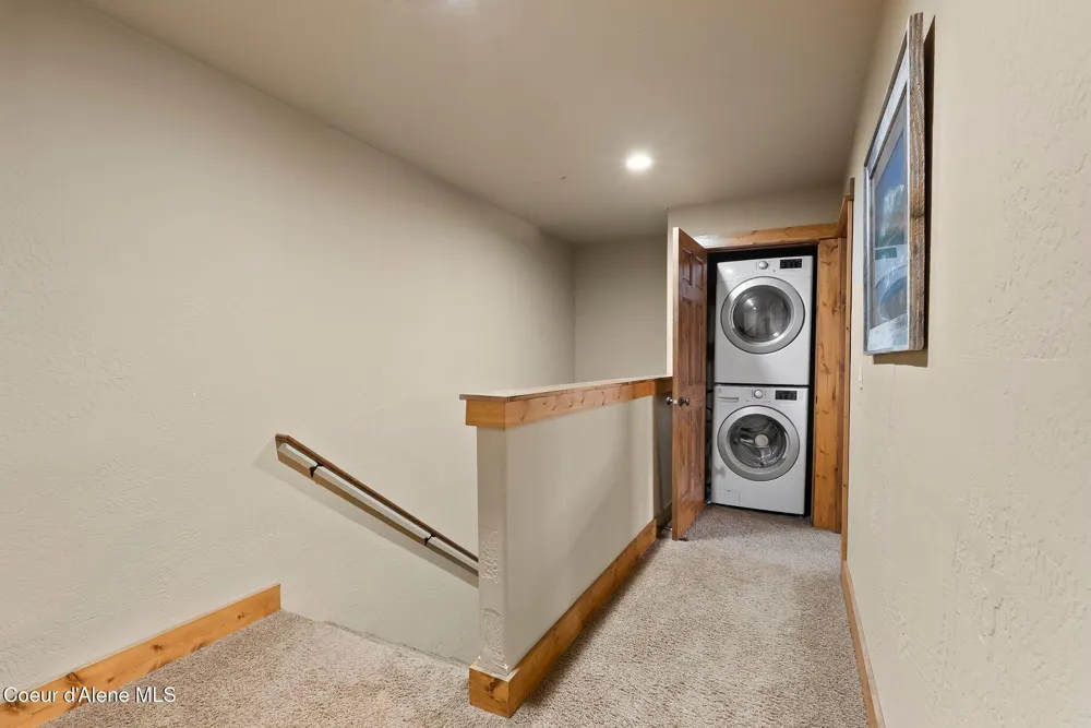 80 Whiplash Circle Sandpoint, ID 83864