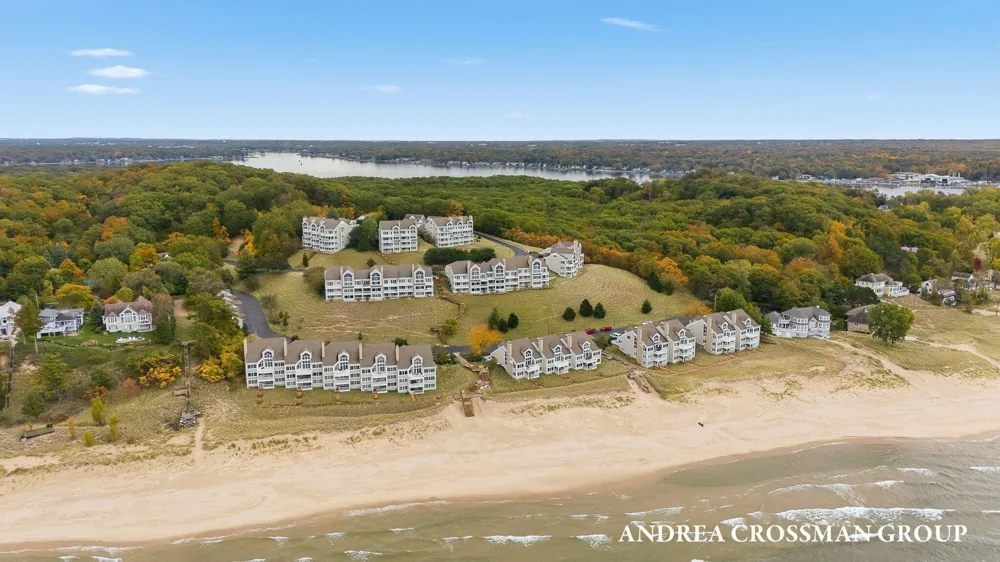 741 Spyglass Hill Park Township, MI 49424