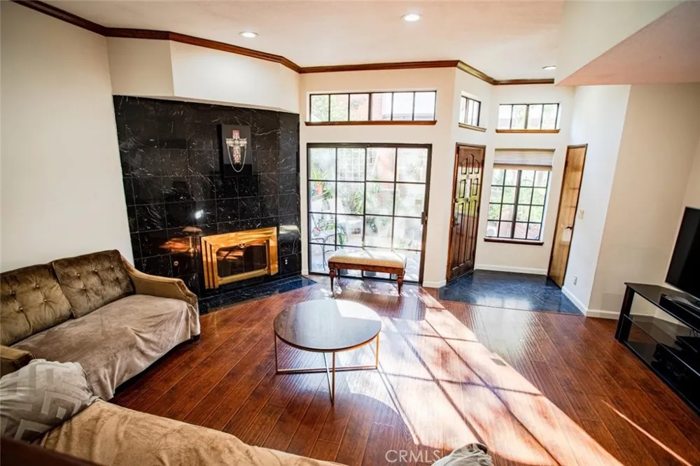 5327 Wilkinson Avenue #6 Valley Village, CA 91607