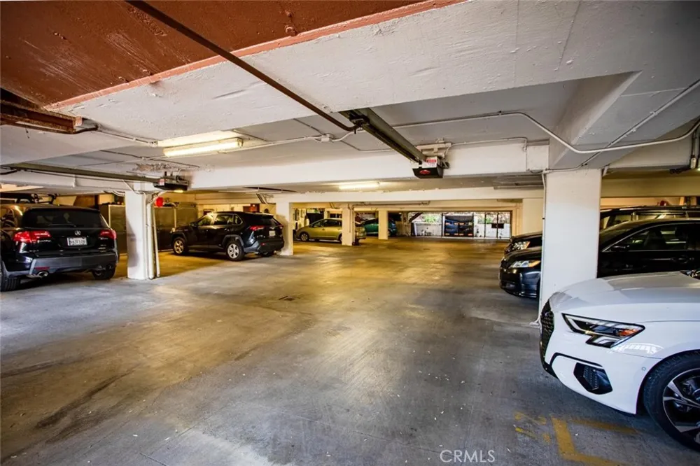 5327 Wilkinson Avenue #6 Valley Village, CA 91607
