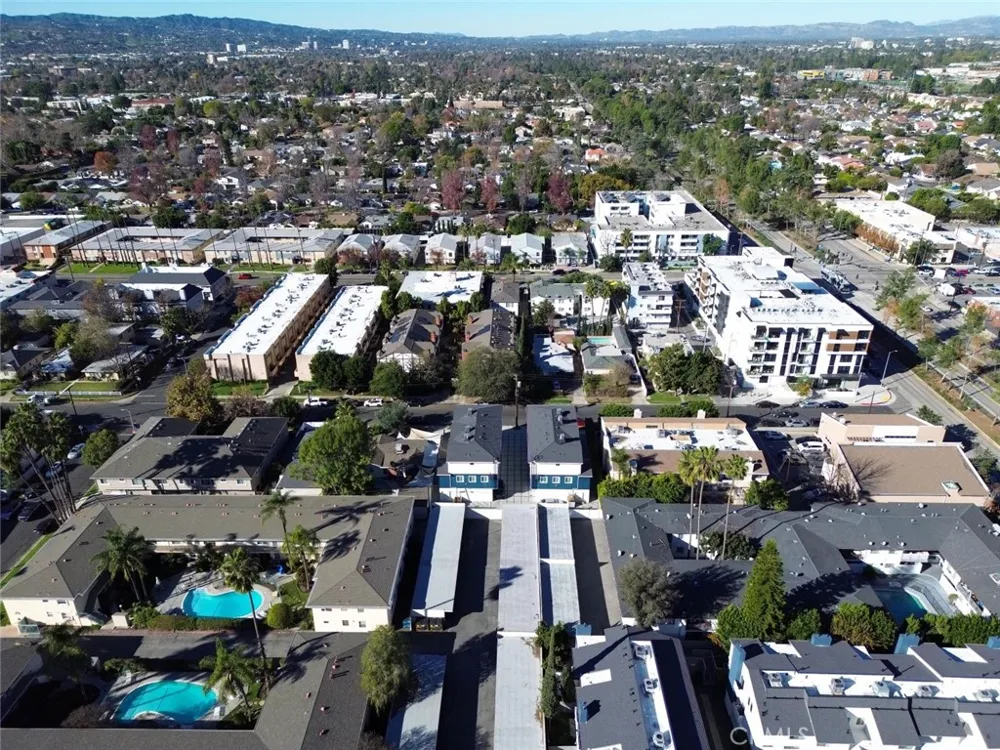 5327 Wilkinson Avenue #6 Valley Village, CA 91607