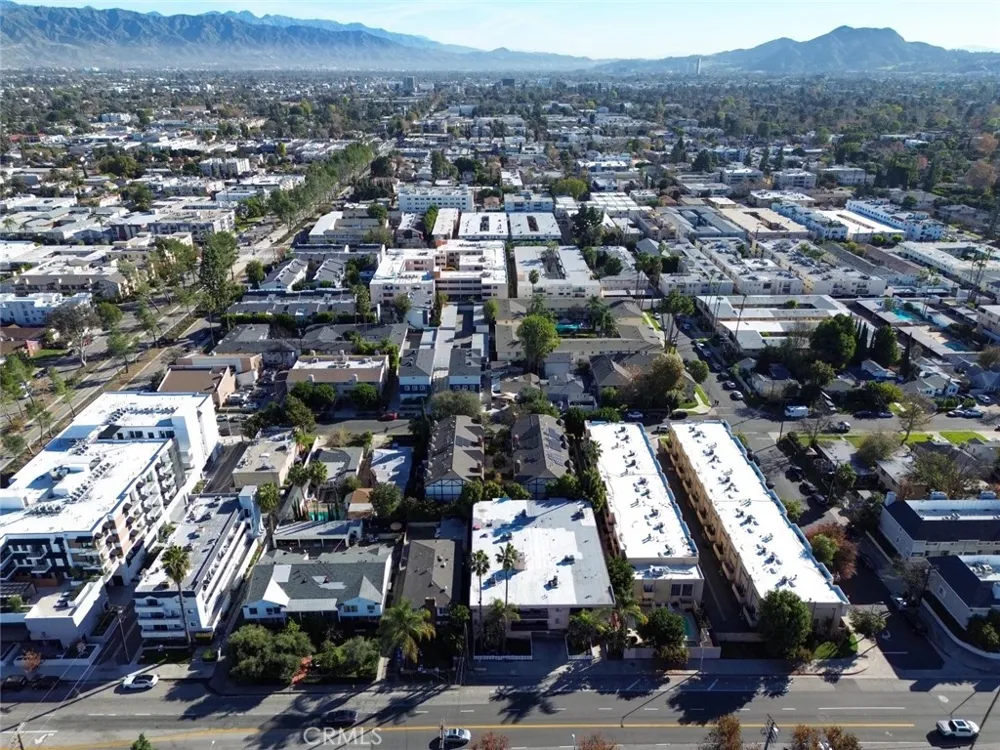 5327 Wilkinson Avenue #6 Valley Village, CA 91607