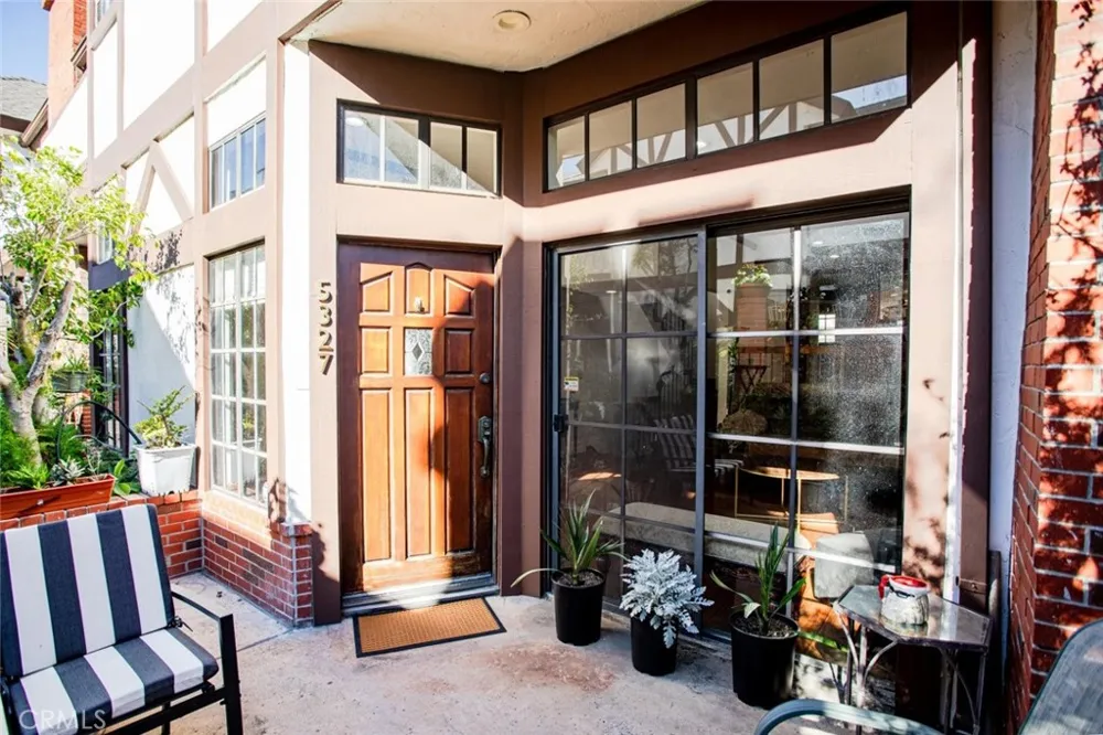 5327 Wilkinson Avenue #6 Valley Village, CA 91607