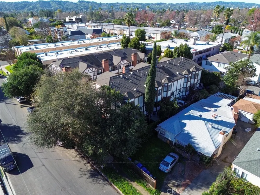 5327 Wilkinson Avenue #6 Valley Village, CA 91607