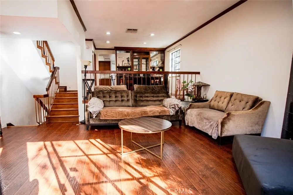 5327 Wilkinson Avenue #6 Valley Village, CA 91607