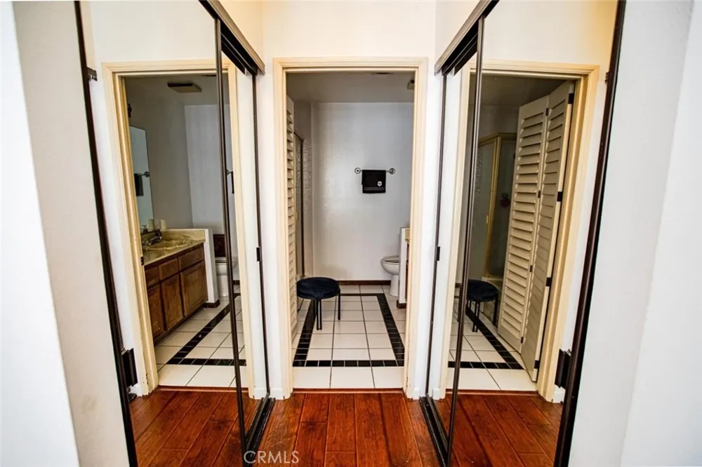 5327 Wilkinson Avenue #6 Valley Village, CA 91607