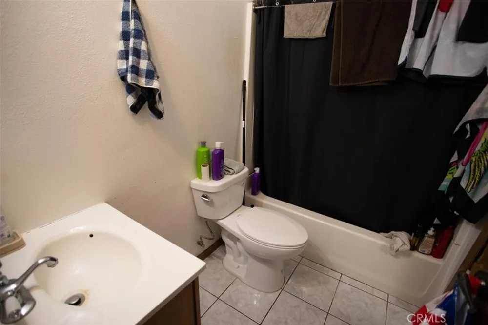 5327 Wilkinson Avenue #6 Valley Village, CA 91607