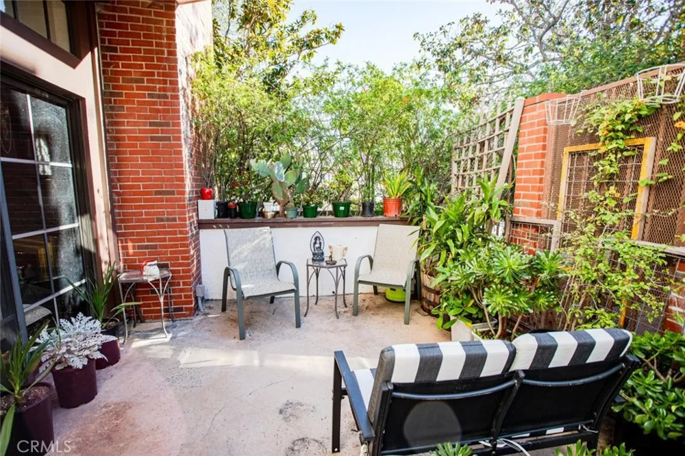5327 Wilkinson Avenue #6 Valley Village, CA 91607
